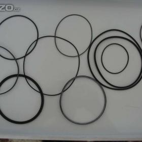 Řemínky pro kazetové a cívkové magnetofony samostatně / 15807348