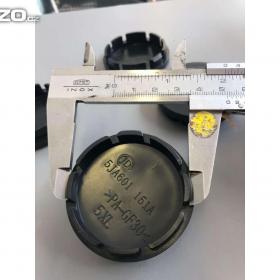 Foto inzerátu Plastové pokličky na alu kola průměr 51-56 mm