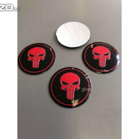 Středové pokličky/samolepky alu kola punisher lebka červená / 15847631