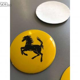 Foto inzerátu Středové pokličky / samolepky alu kola FERRARI 56 mm