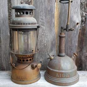 Fotka k inzerátu Koupím staré tlakové / benzínové / plynové / lihové lampy / petrolejky / lucerny / 18529742