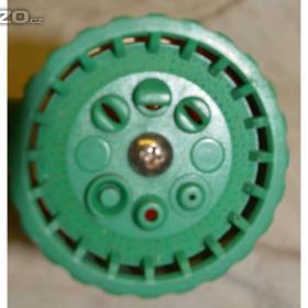 Foto inzerátu zahradní postřikovač