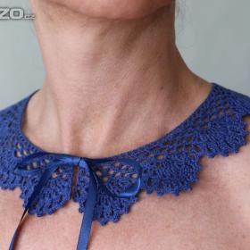 Fotka k inzerátu Modrý háčkovaný krajkový límeček -  ruční práce / 19618918