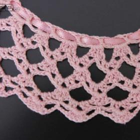 Foto inzerátu Růžový ručně háčkovaný límeček