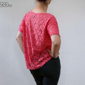 Foto inzerátu Korálové krajkové tričko H&M vel.S