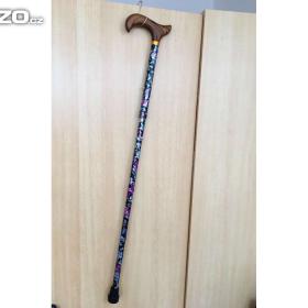 Fotka k inzerátu PRODÁM OZDOBNOU SKLÁDACÍ OPĚRNOU HŮL / 19536392