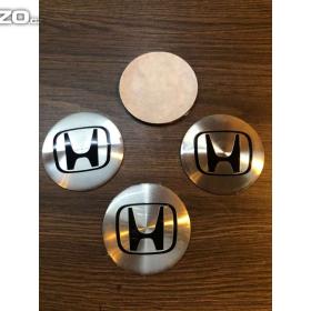 Fotka k inzerátu Středové pokličky /samolepky alu kol HONDA stří/černé logo / 15832136