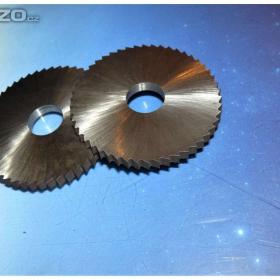 Fotka k inzerátu KOTOUČ PILOVÝ NA KOV 63x5,0x16 mm ČSN 222910 (NOVÝ) / 19370824