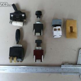Foto inzerátu Přepínače spínače na autoveterány
