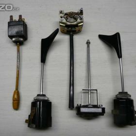 Foto inzerátu Přepínače spínače na autoveterány