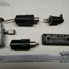 Foto inzerátu Kontrolky, objímky, svorkovnice na autoveterány