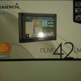 Fotka k inzerátu Navigace Garmin Nuvi 42 LM / 19063835