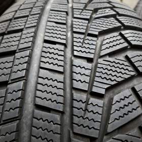Foto inzerátu Prodám po 1ks pneu 225/60 R17 Nokian, Hankook  