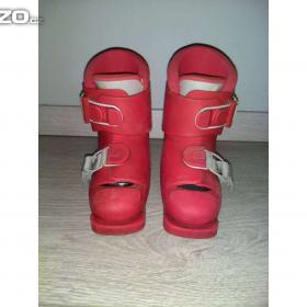 Foto inzerátu Prodám starší dětské  2 přeskové  lyžáků 