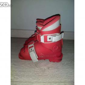 Foto inzerátu Prodám starší dětské  2 přeskové  lyžáků 