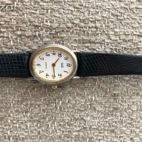 Foto inzerátu Prodám dámské hodinky funkční