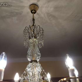 Foto inzerátu Prodám klasický křišťálový lustr