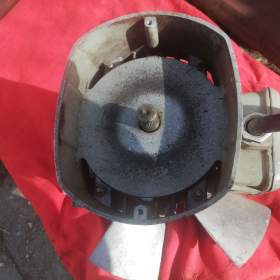 Foto inzerátu PRODÁM 3. FÁZOVÝ ELEKTROMOTOR S LITINOVÝM VENTILÁTOREM