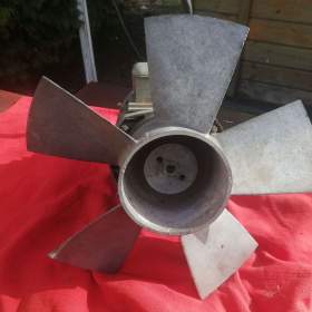 Foto inzerátu PRODÁM 3. FÁZOVÝ ELEKTROMOTOR S LITINOVÝM VENTILÁTOREM