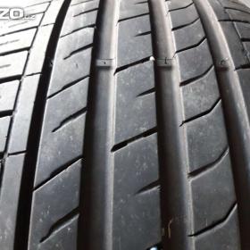 Foto inzerátu Prodám 2ks letních pneu 255/45 R19 Nexen