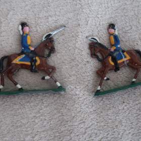 Foto inzerátu cínoví vojáčci