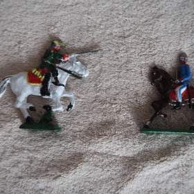 Foto inzerátu cínoví vojáčci