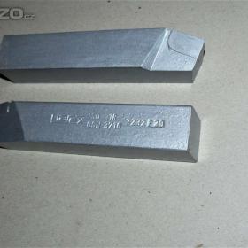 Nůž soustruž. ubírací přímý pravý, 32x32 mm P20 (NOVÝ) ČR / 16569609