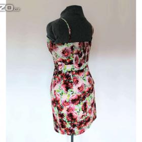 Foto inzerátu Květované šaty Only s ramínky i bez vel.40