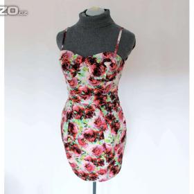 Foto inzerátu Květované šaty Only s ramínky i bez vel.40