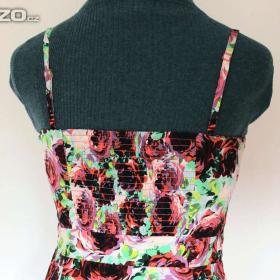 Foto inzerátu Květované šaty Only s ramínky i bez vel.40