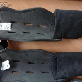 Fotbalové chrániče NIKE / 16609982