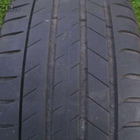 Foto inzerátu PRODÁM LETNÍ PNEU 235/55 R19 MICHELIN LS3 101Y 2ks JETÉ