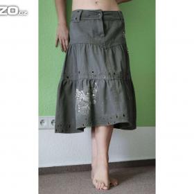 Foto inzerátu Nová volánová khaki sukně vel.40