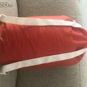 Foto inzerátu Prodám sportovní vak cihlové barvy