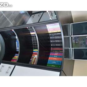 Foto inzerátu Černobílá starší obývací stěna + černý Tv stolek