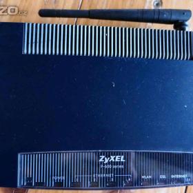 Fotka k inzerátu Modem Zyxel p- 600 / 18591566
