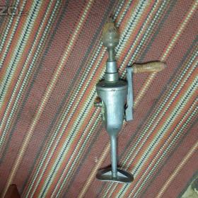 Fotka k inzerátu rucni vrtacka / 19205782