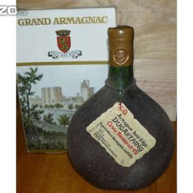 Fotka k inzerátu ARMAGNAC DUCASTAING X. O., CUVÉE BERNARD VII r.1979 / 19587241