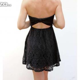 Foto inzerátu Krajkové skater šaty Blind Date vel.S