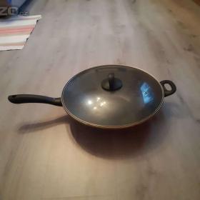 Fotka k inzerátu pánev / 19477589