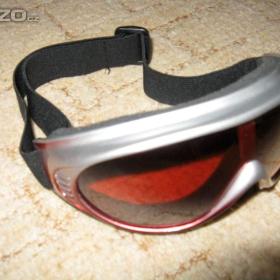 Foto inzerátu Dětské lyžařské brýle