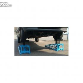 Foto inzerátu Servisní hydraulické nájezdové rampy / pneu až 265mm/2000Kg