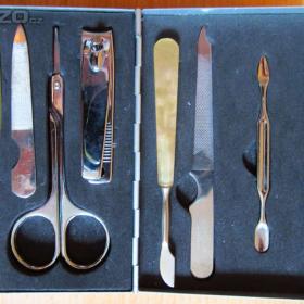 Retro manikúru -  pedikúra / 17332887