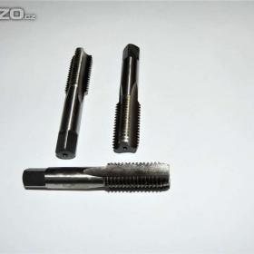 Foto inzerátu ZÁVITNÍK ruční sadový levý M12x1,5 L III HSS DOŘEZÁVACÍ ,ČR