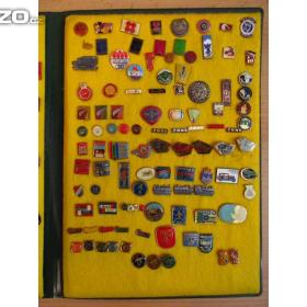 Foto inzerátu Sbírka odznaků