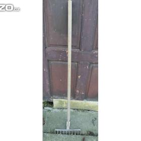 Fotka k inzerátu Hrábě / 18375173