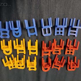 Foto inzerátu Neposedné židličky