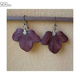 Fotka k inzerátu Náušnice visací -  lístky z hnědé kůže / 19356970