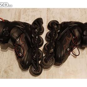 Foto inzerátu Dětské kolečkové brusle OXELO Fit3