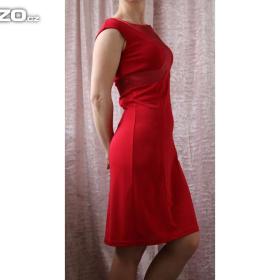 Foto inzerátu Červené elegantní bodycon šaty vel 38